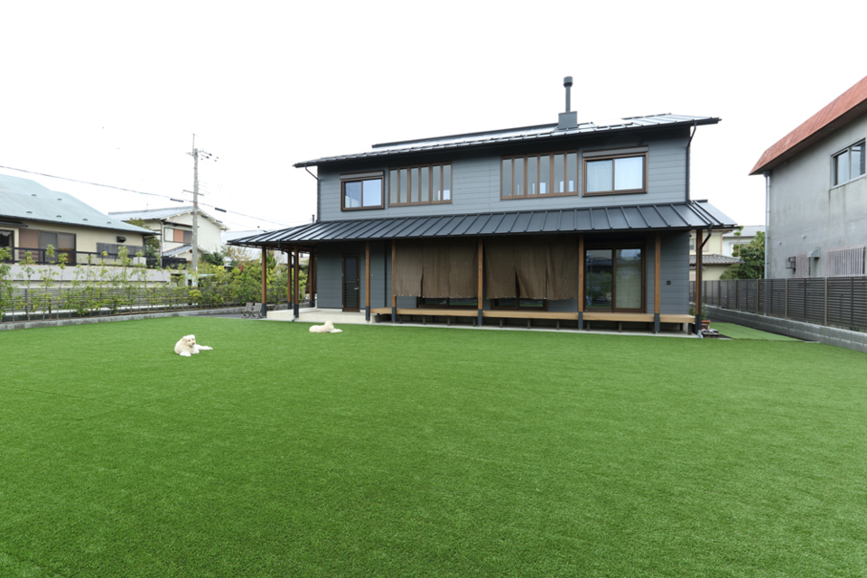 ドッグランのあるOMXの家